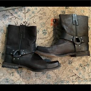 Frye Smith Harness 7D Mens NWOT